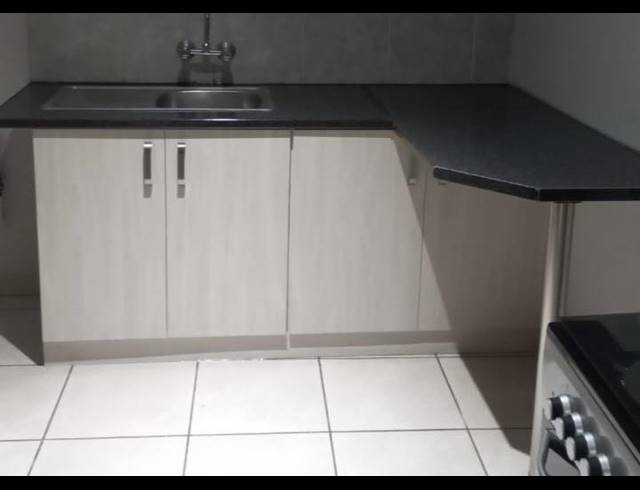 5 BEDROOM HOUSE FOR SALE IN COSMO CITY